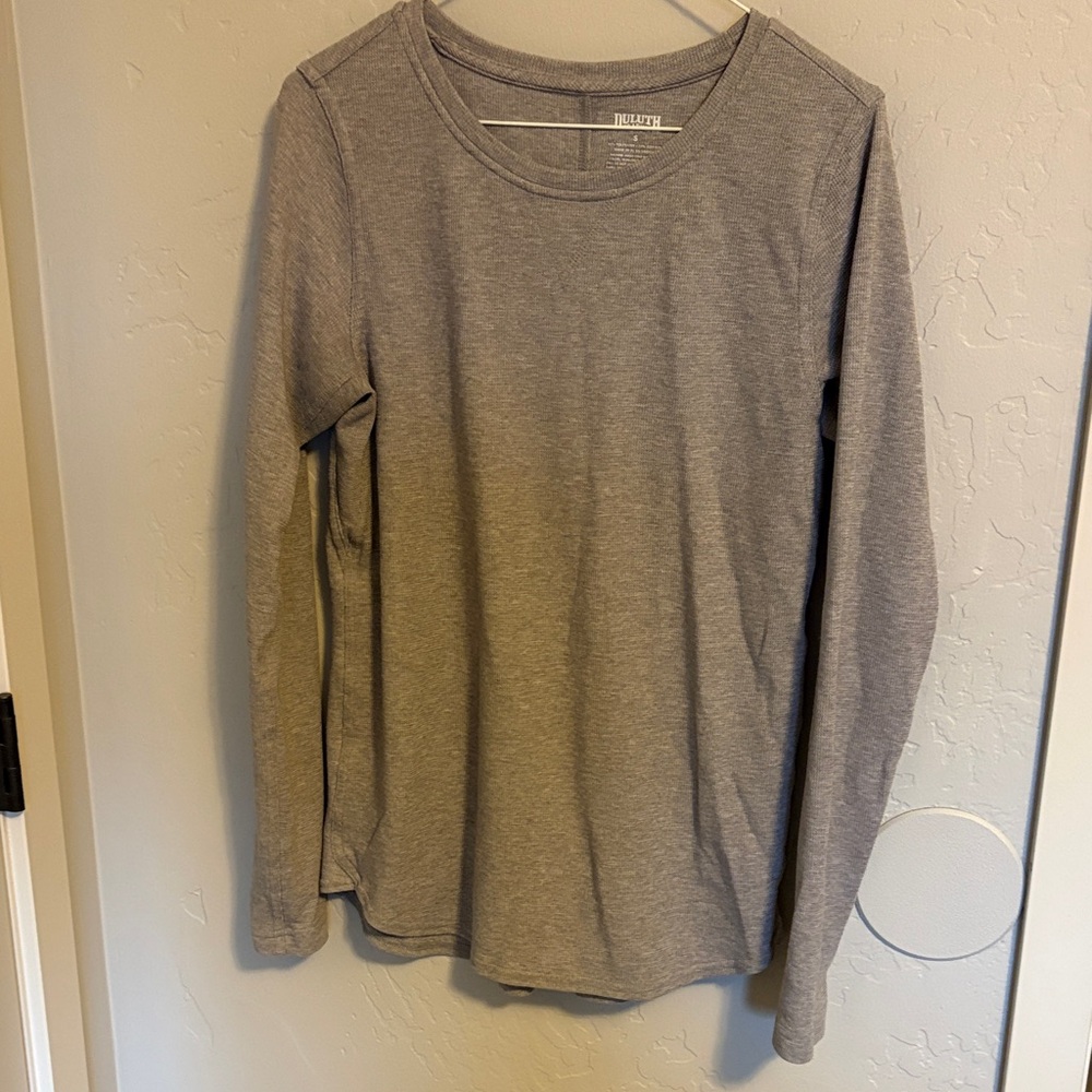 Duluth Trading Co Gray Long Sleeve Tee Henley